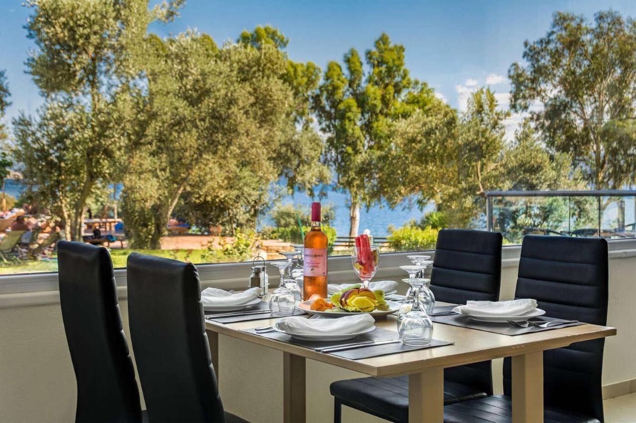 Evia Riviera Resort Amarynthos Exterior photo